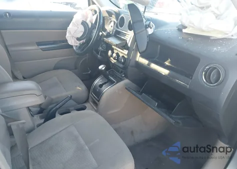 2016 Jeep Patriot Latitude from USA, damaged, VIN 1C4NJPFB9GD738323